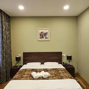 Hotel Iveria, Tbilisi
